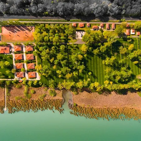 Szep Balaton Апартаменты Балатондьёрёк