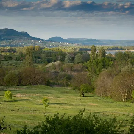 Szep Balaton Апартаменты *