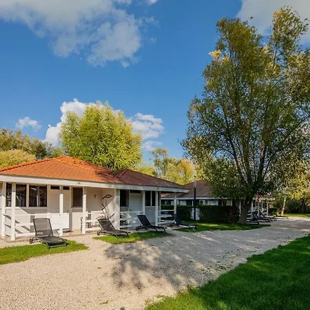 Balaton Apartman *